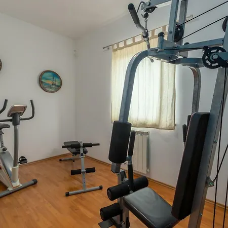 Zoran 420 Villa *