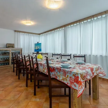 Villa Zoran 420 *