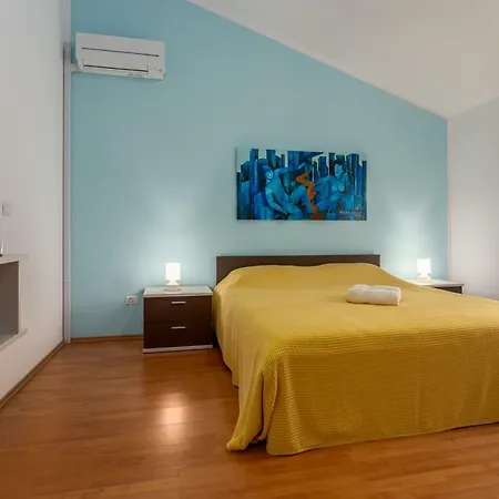 Zoran 420 Villa